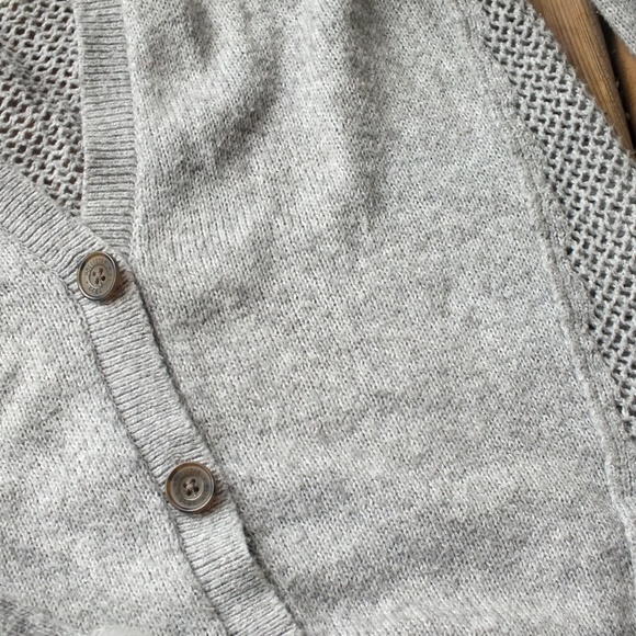 Hollister Cardigan Size Small - Picture 3 of 4